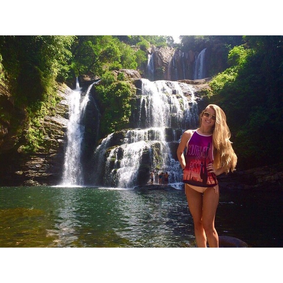 Meet your Posher, Allison - Picture 3 of 5